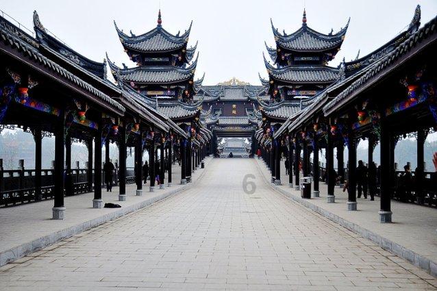 探索专门学校DLS的翻译专业是什么样的?平台,获取专业知识的乐园